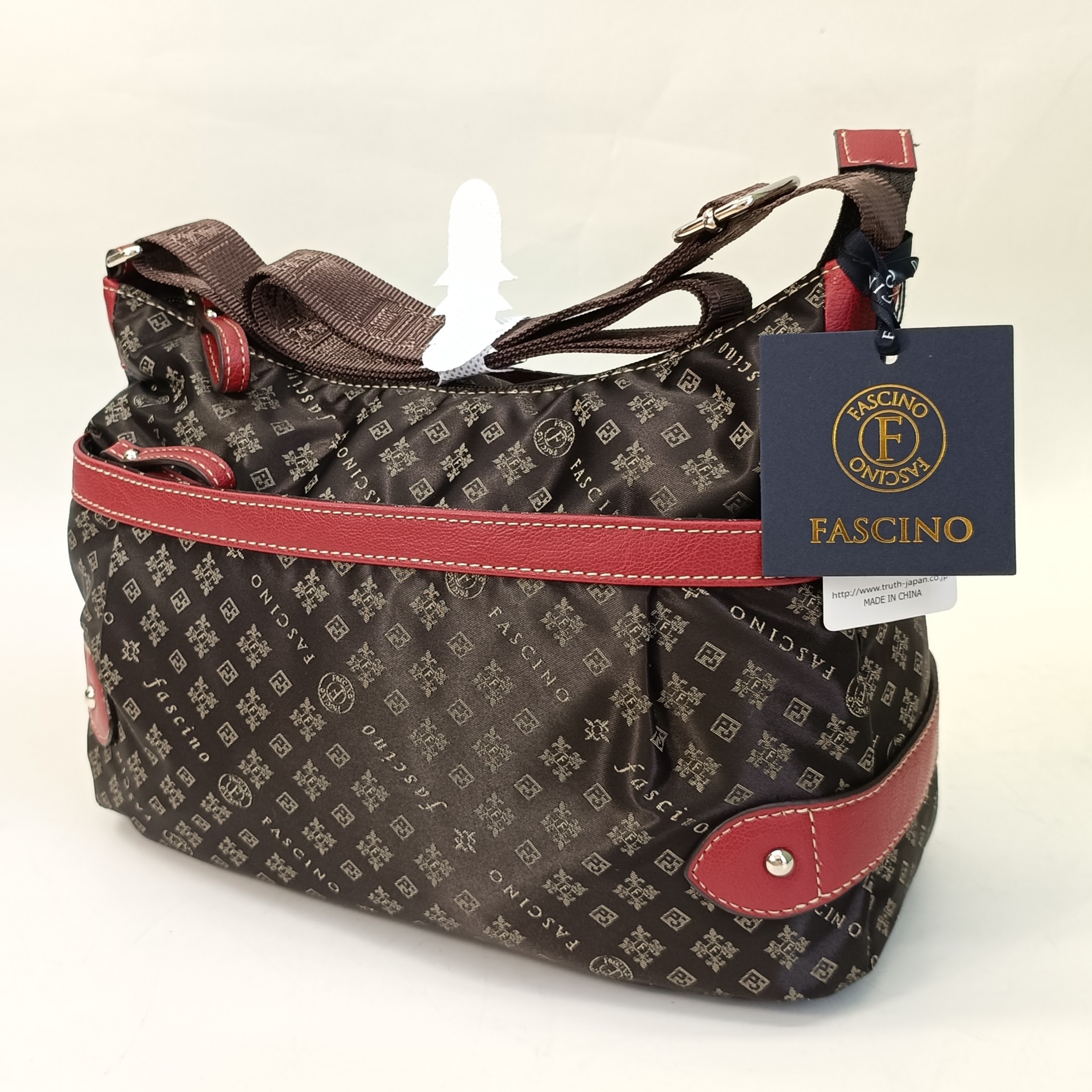 FASCINO ファッシーノ ジャガード織ブランドロゴ入りバッグが人気です 